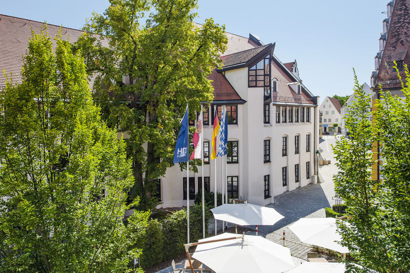 Hotel Kloesterle Noerdlingen - In Kuerze Elaya Hotel Kloesterle Нёрдлинген Экстерьер фото