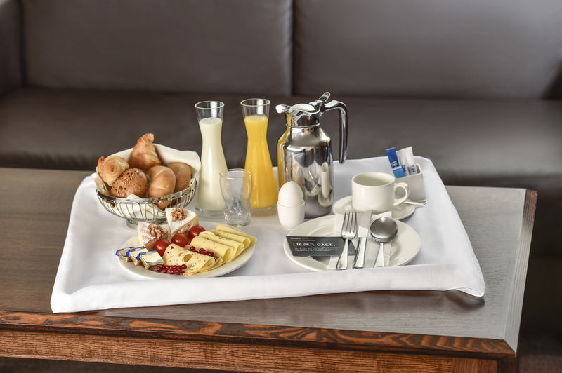 Hotel Kloesterle Noerdlingen - In Kuerze Elaya Hotel Kloesterle Нёрдлинген Экстерьер фото