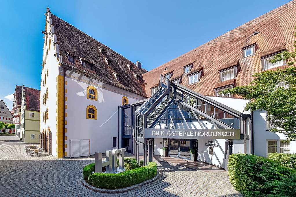 Hotel Kloesterle Noerdlingen - In Kuerze Elaya Hotel Kloesterle Нёрдлинген Экстерьер фото