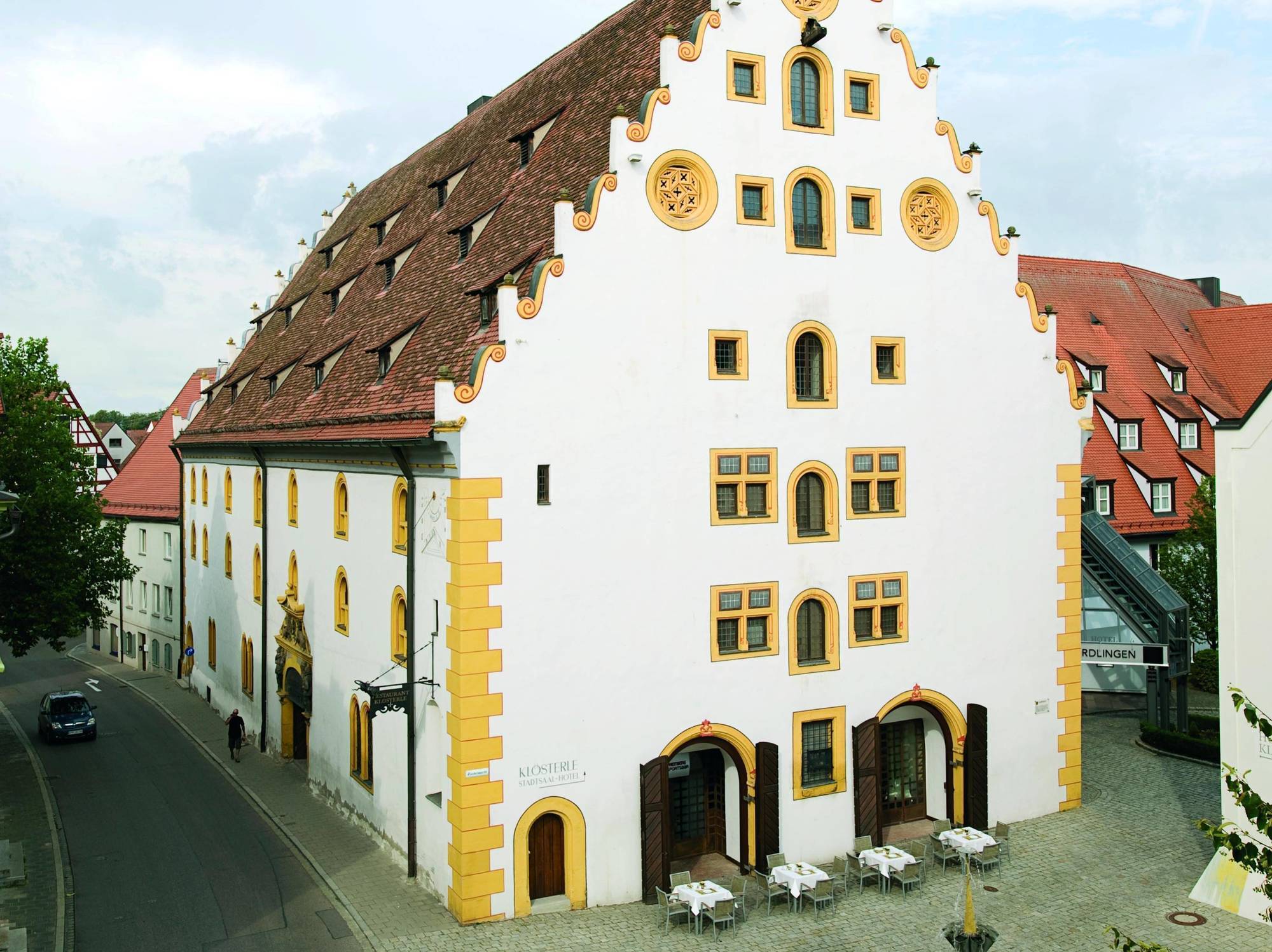 Hotel Kloesterle Noerdlingen - In Kuerze Elaya Hotel Kloesterle Нёрдлинген Экстерьер фото